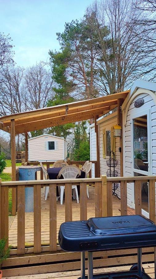 Camping Marvilla Parks -Parc Des Roches 91530 Saint-Chéron 外观 照片